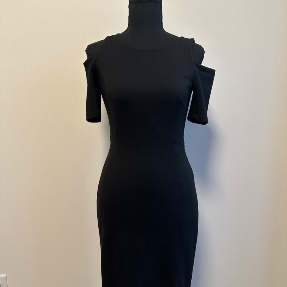 *WHITE HOUSE BLACK MARKET* Black Cold Shoulder Dress Size 00 NWT